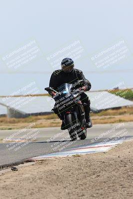 media/Apr-25-2022-Lets Ride (Mon) [[64890c87c4]]/Group B/1220pm (Wheelie Bump)/